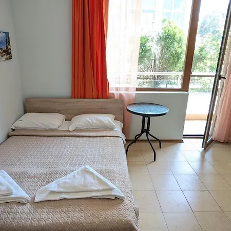 In The Center Of Sunny By Flat Mаnаger Appartamento Sunny Beach